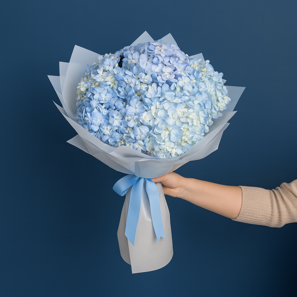 Blue Harmony Hydrangea Bouquet – 8 Stems