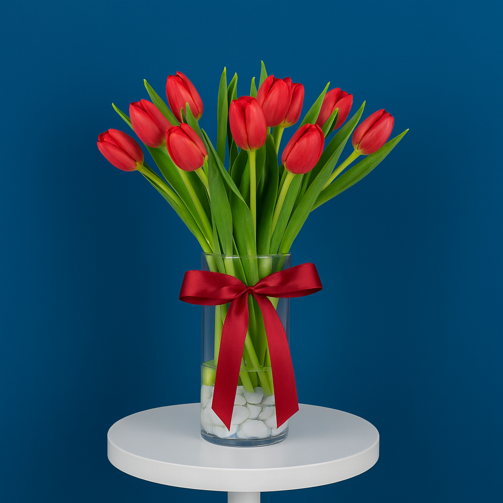 Red Tulip Harmony – 20 Stems Vase Arrangement